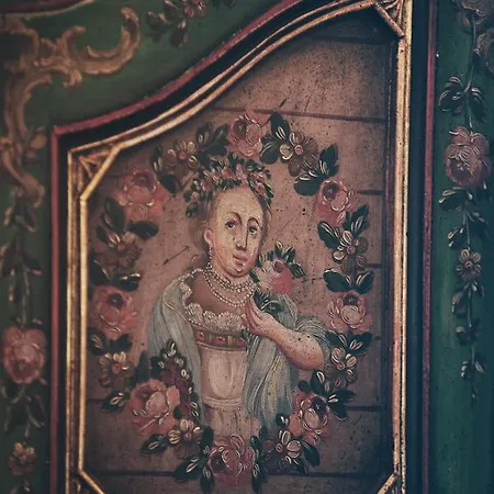 Gruener Baum 酒店 4*